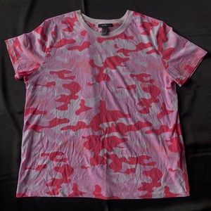 Pink camo tee